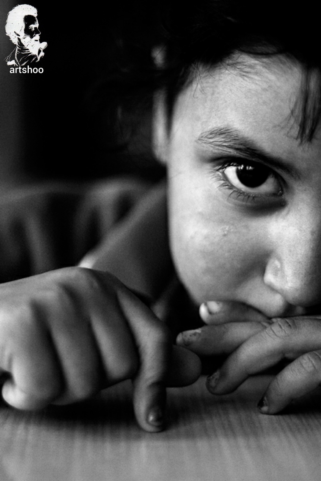 مدل کودک سیاه قلم